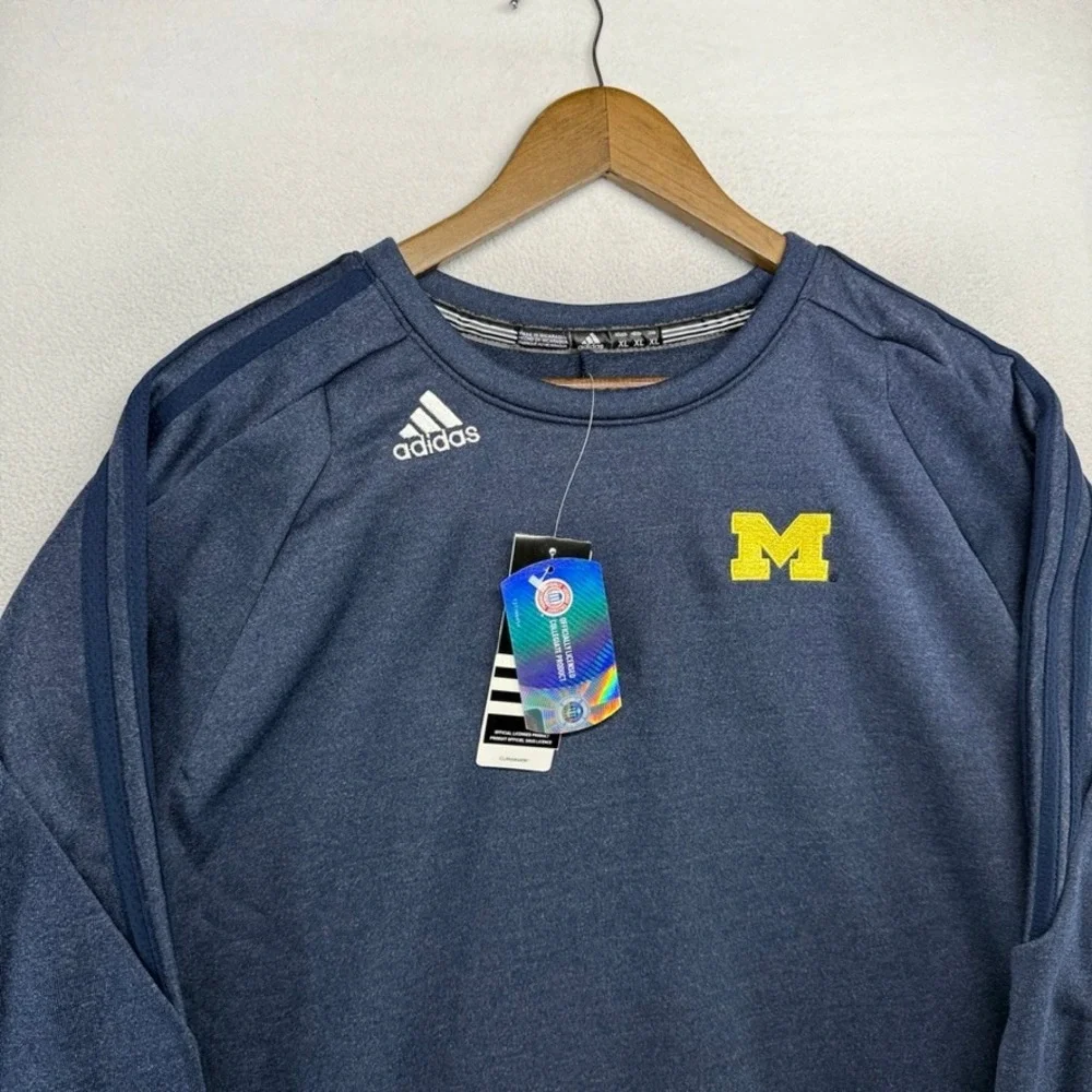 University Of Michigan Sweatshirt Men's XL Blue Embroidered Crewneck Logo NEW
